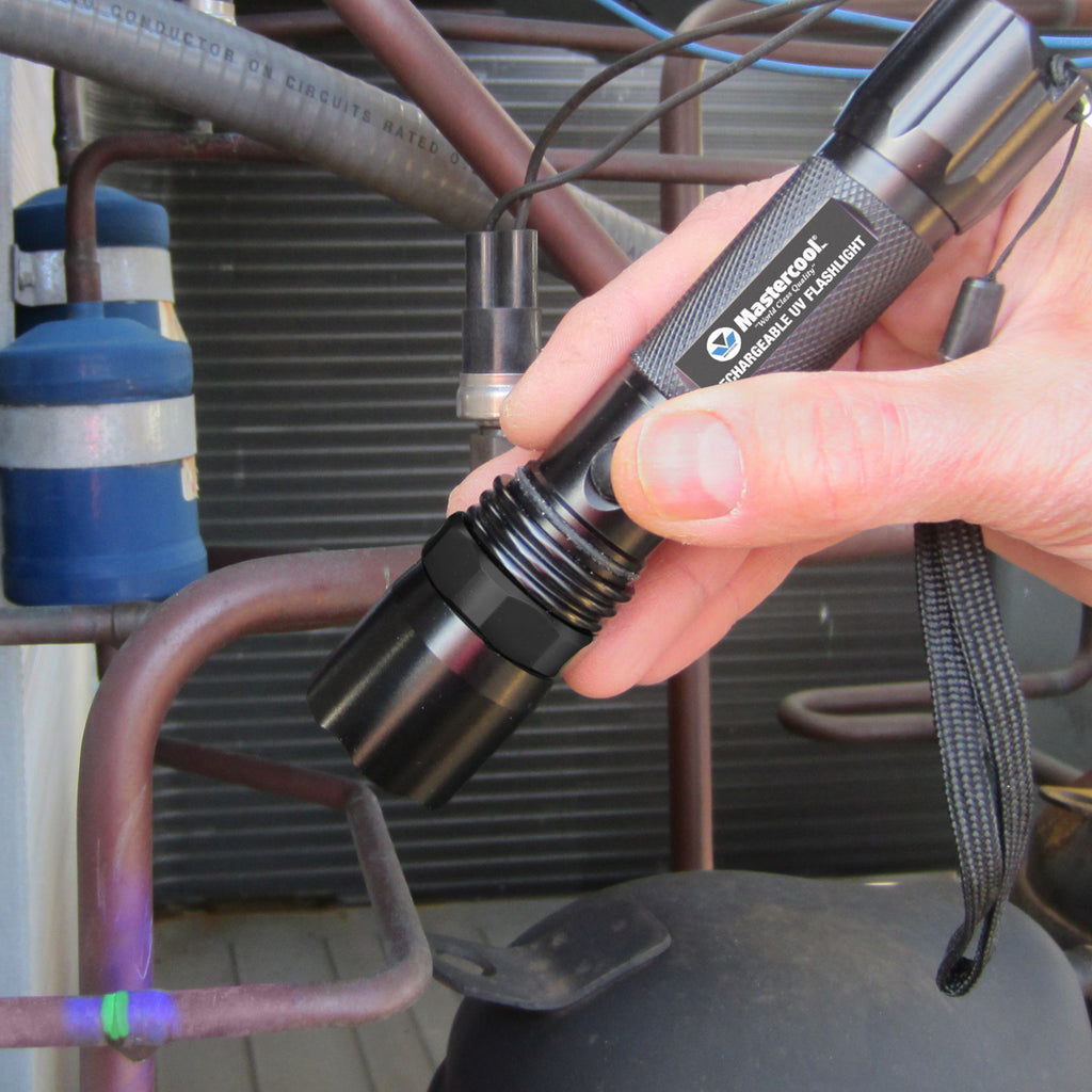 Mastercool 53518-UV-220 Rechargeable UV Leak Detection Flashlight with 220V Charger