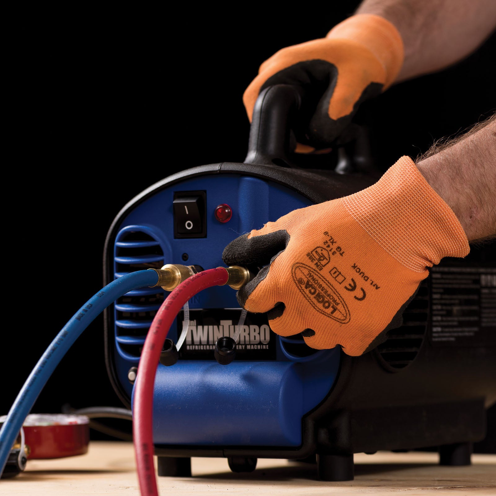 Mastercool 69400-220 — MINI Spark-Free TWIN TURBO Combustible Gas Recovery Machine 220V (A2L/A3 Flammable Refrigerants)